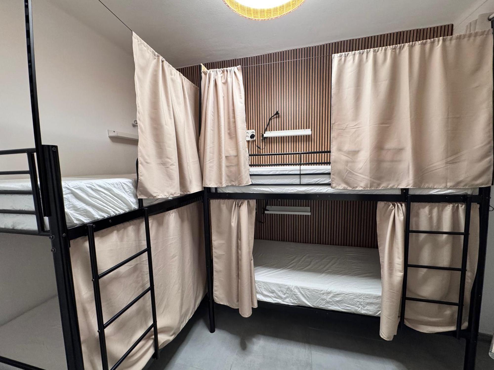 Lit dans un dortoir de 4 lits