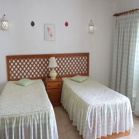 Apartamentos Rainha D. Leonor - Al-2